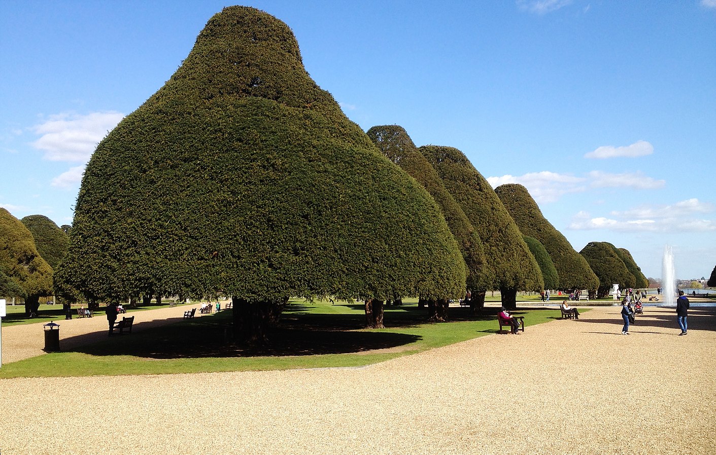 Hampton Court Garden - London (2016) - www.archinform.net - The International Architecture Database, published this photo.