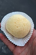 Plain Indonesian steamed white cake