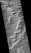 火星勘测轨道飞行器背景相机显示的波特陨击坑，在左上角可看到冲沟。