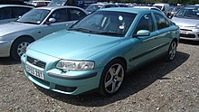 Volvo S60 R AWD pre-facelift in Flash Green