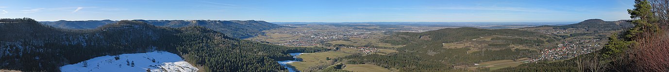 View from the Böllat mountain (922.3 m) on the Albtrauf south and east of Balingen