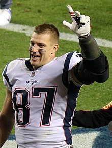 Rob Gronkowski raising his arm.