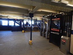 A typical elevated station mezzanine (233rd Street)