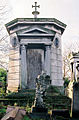 Vagliano tomb at 伦敦西诺伍德公墓，受风之塔启发而建成。