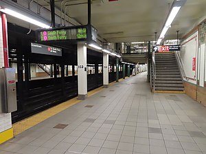 The southbound platform of the 103rd Street station