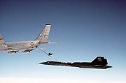 KC-135Q替SR-71侦察机补充JP-7燃料