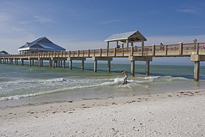 克利尔沃特海滩（英语：Clearwater Beach）