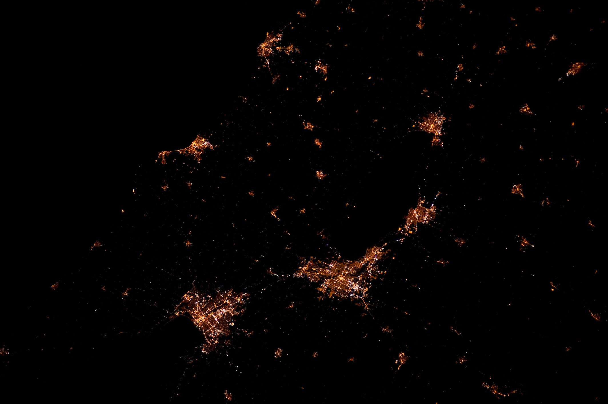 The bright light on the lakeshore to the far left is the Point Beach Nuclear Plant. Taken at 3:09:47 A.M. CDT on March 28, 2012, from an altitude of 211 nautical miles (391 km) during ISS Expedition 30.