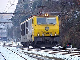 編號為250-004的「西班牙國鐵250型電力機車」在曼雷薩站（西班牙語：Estación de Manresa），2009年1月9日拍攝。