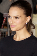 Natalie_Portman_Thor_2_cropped.png