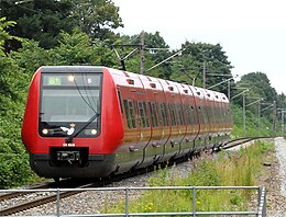 使用“第二代哥本哈根市郊铁路列车”的哥本哈根市郊铁路B+线列车，2007年7月21日拍摄于猎人堡站附近。