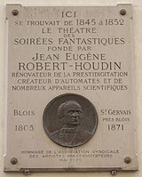 Commemorative plaque, 11 rue de Valois in Paris, where one could experience the Soirées fantastiques of Robert-Houdin