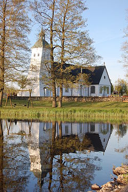 Tävelsås church