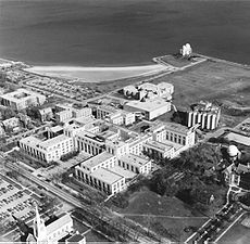 Lindheimer Center (top) in 1977