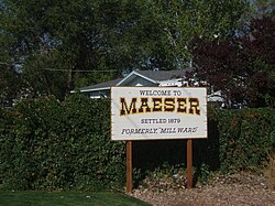 Welcome sign