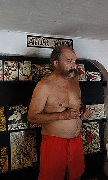 Jorge Selarón in his studio at the escaderia