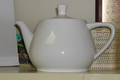 被马丁·纽维尔作为建模参考的Melitta牌茶壶原型。1984年至1990年陈列于美国波士顿的计算机博物馆（The Computer Museum）