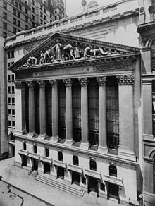 Black-and-white photograph of the Broad Street facade showing a triangular pediment