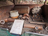久野岛毒气资料馆旁展示的陶瓷器制毒气制造工具
