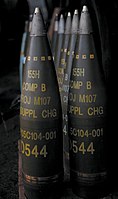 M107高爆弹（英语：M107 projectile），每一个都标明使用“B炸药”（TNT和黑索金的混合物）装填，且已安装引信