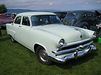 1953 Ford Mainline Fordor Sedan