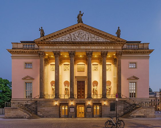 柏林国立歌剧院。经过数年的整修后于2017年12月7日重新开放。