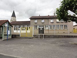 The town hall and school in Coincourt