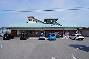 陆前丰里站站房(2023年7月)
