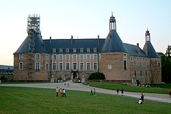 圣法尔若城堡（Château de Saint-Fargeau）