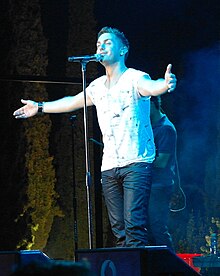 Hatzigiannis performing in 2011