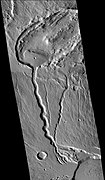 火星勘測軌道飛行器背景相機拍攝的拉厄隕擊坑。