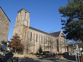 Church of Saint-Pierre-ès-Liens in Caden.