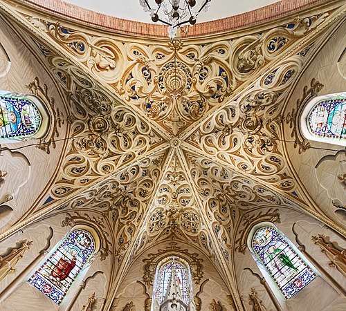 图为奥尔格伊圣费雷奥勒教堂合唱席顶上的视觉陷阱穹顶。