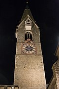 1591年在意大利布雷萨诺内建造的白塔（英语：White Tower (Brixen)）