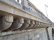 Details of the London Bridge.