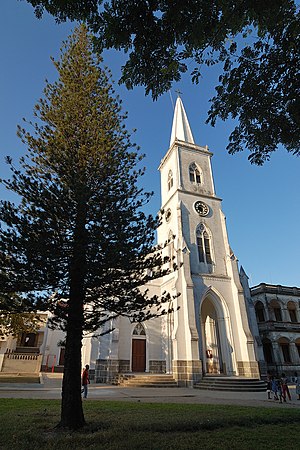 贝拉大教堂（英语：Our Lady of the Rosary Cathedral, Beira）