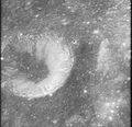 来自阿波罗16号的"花拉子密 M"卫星坑视图