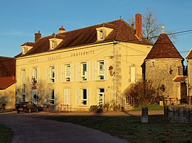 The town hall in Asnières-sous-Bois