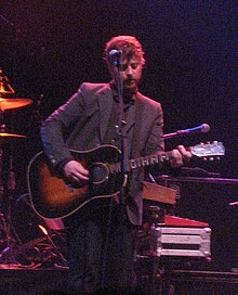 Jessee performing in 2008
