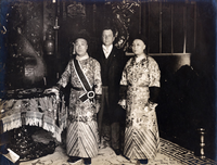 Prince Pu Lun, Francis A. Carl (Katharine Carl's brother), and Wong Kai Koh at the Chinese Reception at the 1904 World's Fair, where her painting was exhibited.[12]