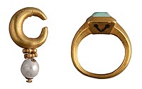 Wirkak tomb gold jewelry.[7]
