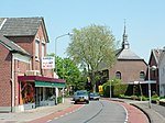 To the left the Heelweg in Dinxperlo, to the right the Hellweg in Suderwick with the Michaelskirche