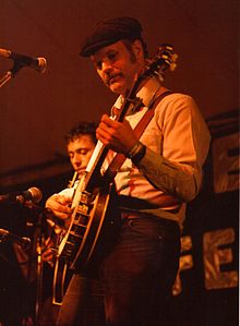 Bill Keith on stage at the 1985 Cambridge Folk Festival