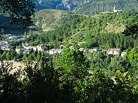 A general view of the village of Saint-Vincent-sur-Jabron