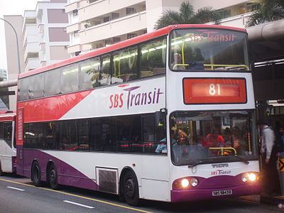 新加坡新捷运的沃尔沃超级奥林匹克巴士，车头线路牌只显示线路编号