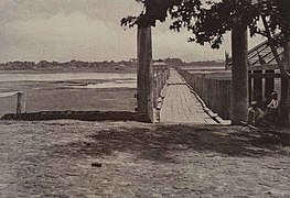 U Bein bridge in Amarapura, 1855 by Linnaeus Tripe