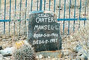 Tombstone of Mansel Carter (1902-1987).