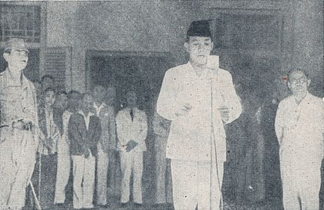 Sukarno reading the proclamation