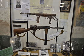 A couple of Labora submachine guns and the bore of a Fontbernat