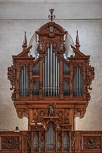 Innenansicht mit Orgel